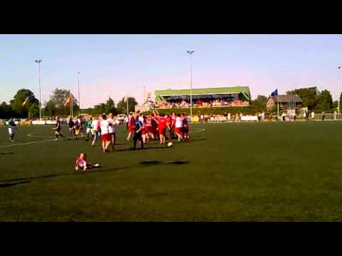 Scharn kampioen - laatste fluitsignaal + ontlading