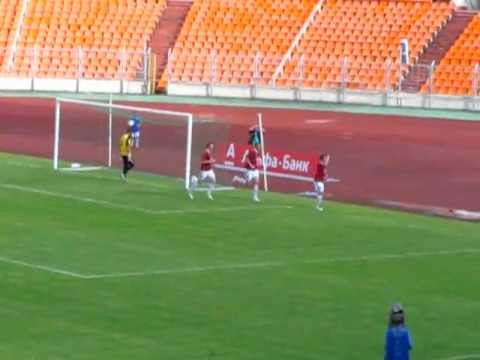 ФК Минск - ФК Славия-Мозырь 1-2 наш Рома В. лучше )