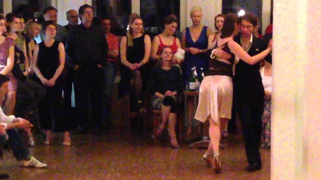 Anne & Ronny Feuer 3/4