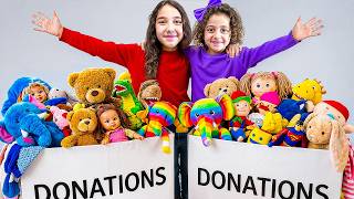 Sierra and Rhia donate their toys to make other kids happy