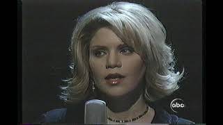 Alison Krauss &amp; Union Station - Down in the River to Pray/I Am A Man of Constant Sorrow