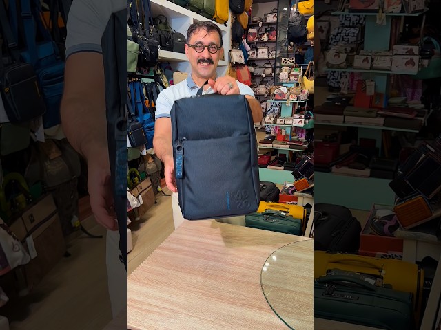 Vídeo relacionado con Mandarina Duck, MD20 BACKPACK Mujer, Talla Única, Esmeralda, Talla única