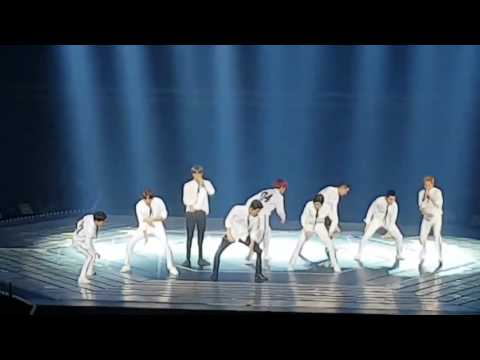 161126 EXO 엑소 - Love Me Right @ EXO'rDIUM in Taipei Mildred ReMasterson