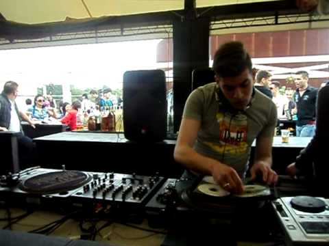 Checco Saponaro Play @ Felisia (Cromie Disco)