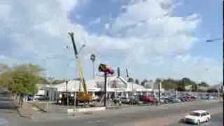preview picture of video 'Adelaide City Chrysler Jeep Dodge - Jeep on a Pole'