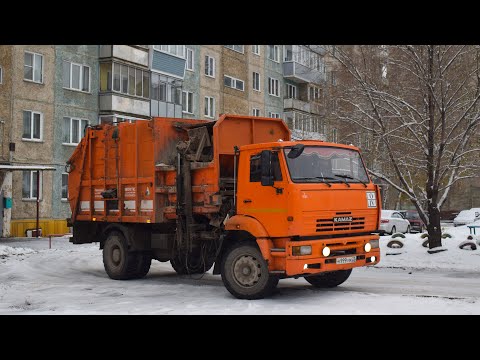 Мусоровоз МКМ-4605 (МК 4453-05) на шасси КамАЗ-53605-62 (Н 999 УМ 22). / KAMAZ garbage truck.