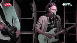 Mozes and the firstborn - 'Great Pile of nothing' (Live @ BNN That's live - 3FM)