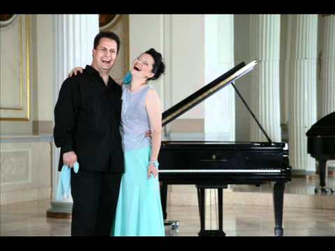 Genova & Dimitrov - Pantcho Vladigerov - Romanian Dance no.3