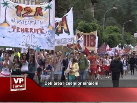 Defilarea liceenilor sinăieni