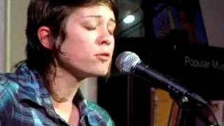 Tegan Quin, &quot;Dark Come Soon&quot;