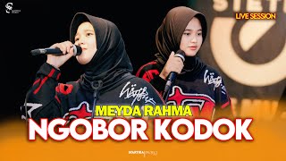 Download lagu Meyda Rahma nyanyi Ngobor Kodok di cafe Stetig Space Subang // Suaranya mantapp mp3