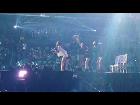 180812 [KCONLA18] 청하 (CHUNG HA) - Love U