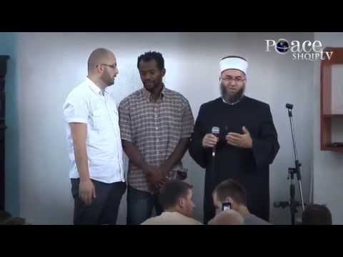 Futbollisti kamerunas Selvestre pranon Islamin në Mitrovicë