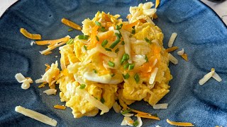 Fluffy Scrambled Eggs With Milk