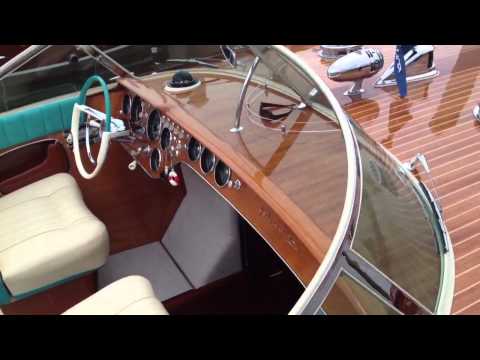 HD video 1969 Riva Aquarama