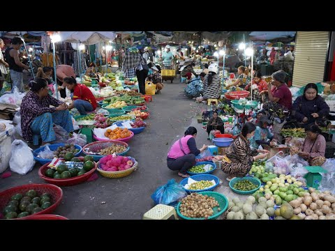 Cambodian Early Morning Vegetable Market - Daily Lifestyle Of Vendors Selling Vegetable & More Food