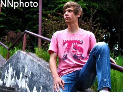 Nidza Bleja Ft. DjuxX-Nedostajes Mi Ti *2011*