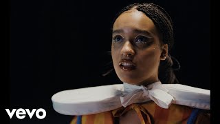 Sara James - Psycho