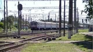 preview picture of video 'ЭР9М-513 рейсом 6916 Киев - Нежин'
