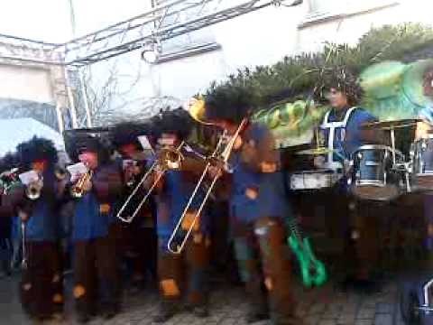 guggeschnegga 1. gig basketcase