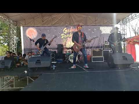 Sinergy Bali - Pelarian Cinta Live @Gebuk Denbukit