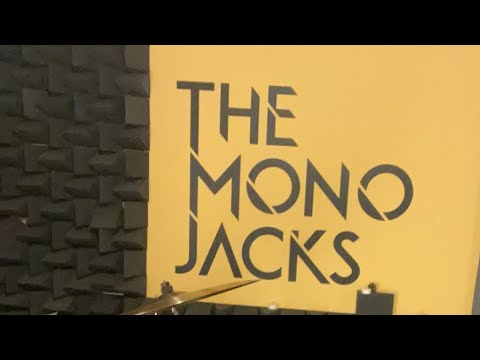 Undeva -  de la 17.30 I New single 2023