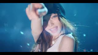 Video zu 'One More Time' ansehen Video zu 'One More Time' ansehen