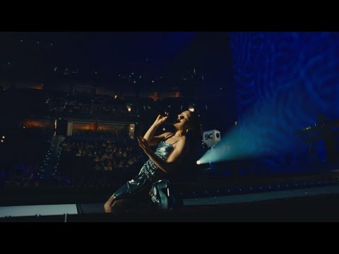Video thumbnail for last night’s mascara (sped up)
