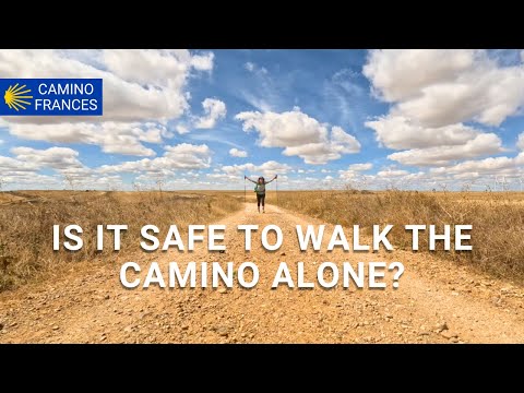 Walking alone as a solo female on the Camino de Santiago