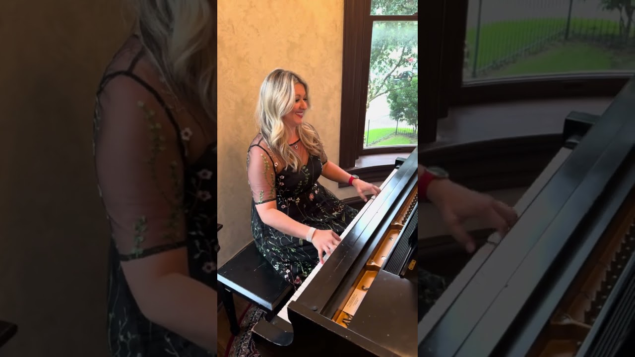 Promotional video thumbnail 4 for Piano Mandy