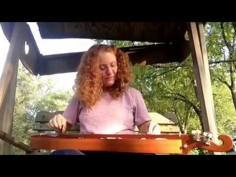 Dulcimer Norwegian Wood with the help of my kitten.