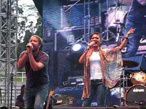 Monoloque & Atilia - Kekanda Adinda [Rock The World Adrenaline 2011]