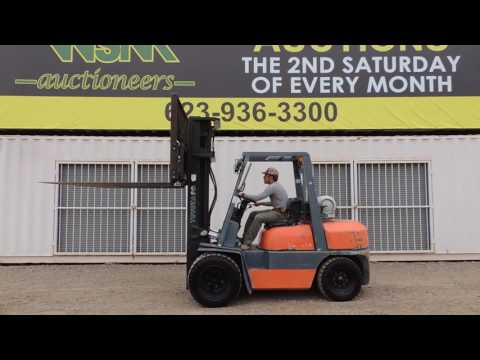 Toyota 6000# Forklift  at Public Auction