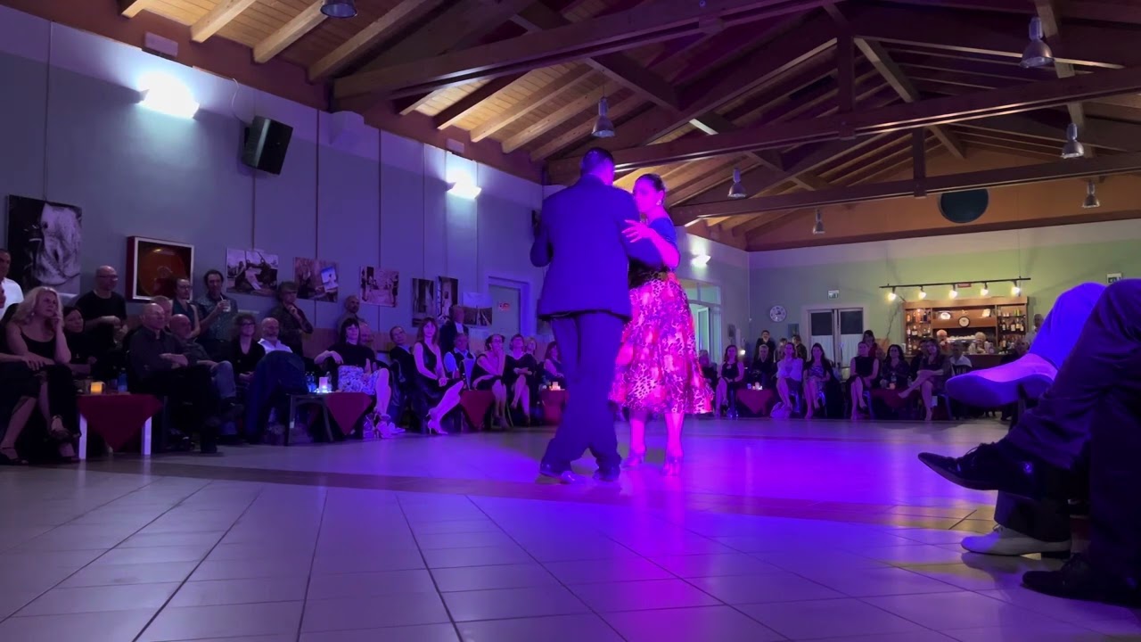 Video thumbnail for Show Rino Fraina y Graziella Pulvirenti - Duerme mi Amor Di Sarli 2/4- www.laMaquinaTanguera.it