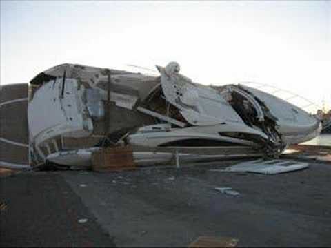cocasse travail sécurité humour Manutention de charge Grue Manutention bateau