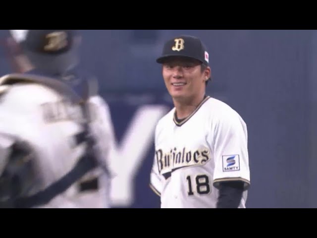 【6回表】グラブで打球を叩き落した!! バファローズ・山本由伸の好フィールディング!!  2023年7月25日 オリックス・バファローズ 対 福岡ソフトバンクホークス