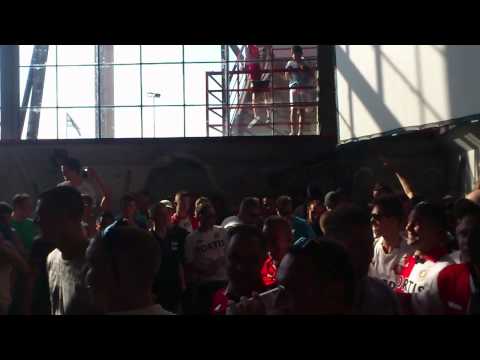 Feyenoord - Ado Legioenzaal rust