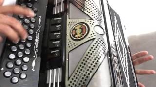 Sin ti soy un loco acordeón los tucanes de Tijuana