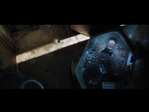 Bathtub Spider Scene - Minority Report (2002)