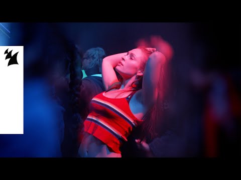 AMÉMÉ & Notre Dame - Runaway (Official Music Video)