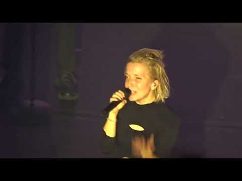 Jeanne Added - Look at Them (Live) Paris, Le Grand Rex - 20/10/2022