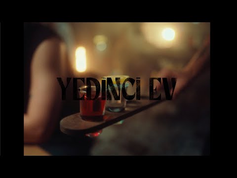 Yedinci Ev - Yavaştan Kaçıyorum (Official Music Video)