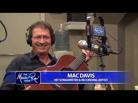 Mac Davis - Texas in My Rearview Mirror / Hard to Be Humble