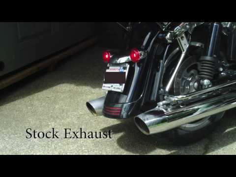 Vance and Hines Dresser Twin Slash Round Slip on