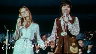 Olivia Newton-John &amp; Cliff Richard - Don&#39;t Move Away (Get Away With Cliff, August 30, 1971)