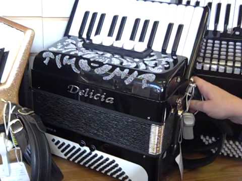 How To Choose The Right Size Accordion With Hobgoblin Music Birmingham