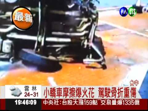 砂石車撞小客車 衝進薑母鴨店