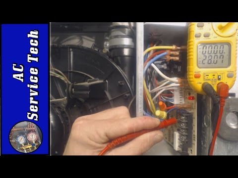 Leaking Refrigerant Replace the Leaky Schrader Valve without Removing the Refrigerant Shown