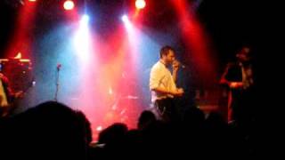 Mononc Serge et Anonymus - L'age de bière - Aux Aralunaires,  L'entrepot à Arlon 30 Avril 2010