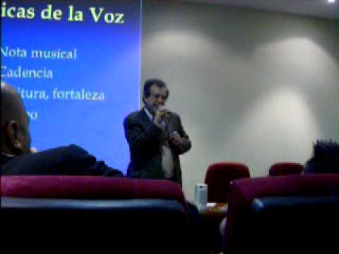 Seminario dictado por René Figueroa a colegas locutores en Ecuador.